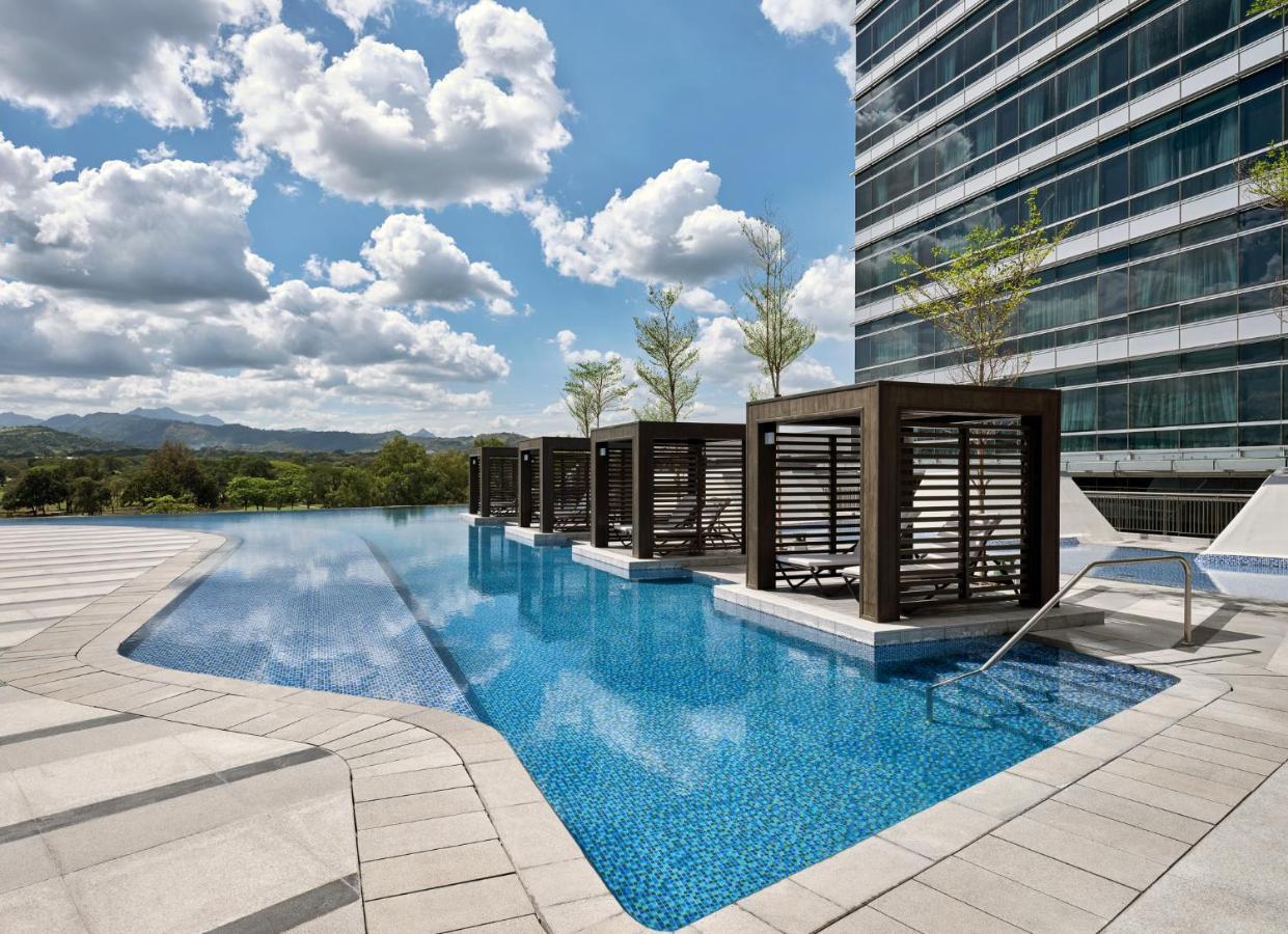 Swissotel Clark Philippines Clark Field Bagian luar foto